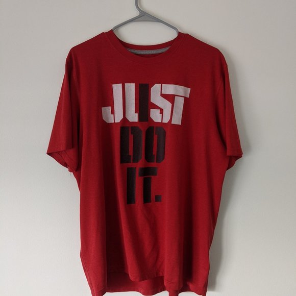 Nike Other - Men's Nike Dri-Fit short sleeve shirt